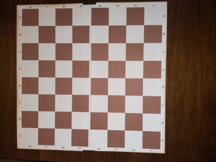 Розмір 35 на 35 см дошка 
Простий і доступний за вартістю варіант для гри в шах. . фото 2
