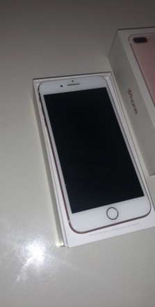 iPhone 7+ rose gold ,отлично работает и отличное качество фото ,есть маленькое п. . фото 5