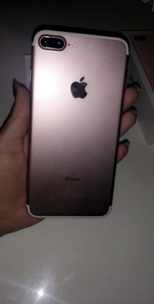 iPhone 7+ rose gold ,отлично работает и отличное качество фото ,есть маленькое п. . фото 6