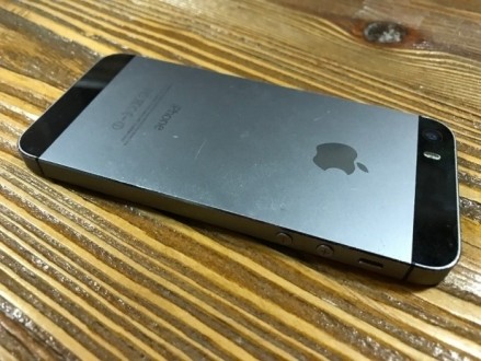Apple iPhone 5s 16GB Neverlock Ціна - 150 доларів Комплект: -зарядка -кабель. . фото 3