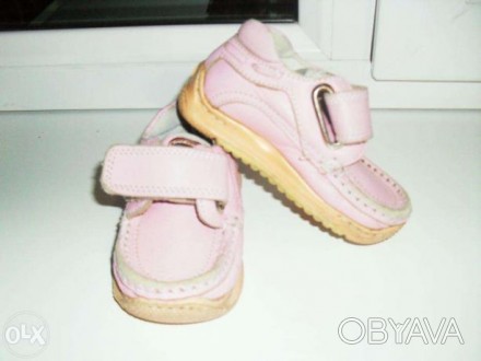 Детские туфельки демисезонные розового цвета в отличном состоянии. Застёжка на л. . фото 1