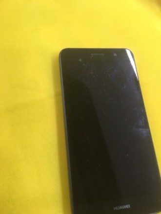 Продам телефон Huawei y6 pro разбит экран. Упал разбился экран и не включается. . фото 4