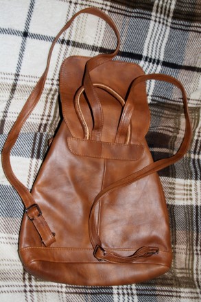 Продаю новые  женские рюкзаки.Цвет -бардовый,коричневый,черный и как на фото.Раз. . фото 7