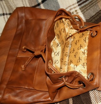 Продаю новые  женские рюкзаки.Цвет -бардовый,коричневый,черный и как на фото.Раз. . фото 6