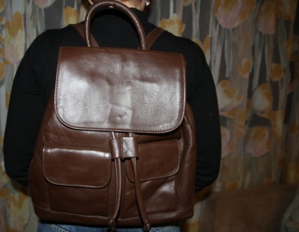 Продаю новые  женские рюкзаки.Цвет -бардовый,коричневый,черный и как на фото.Раз. . фото 2