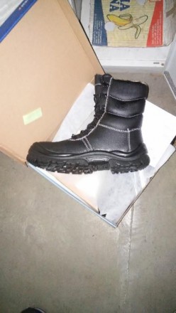 TAIGA 13/15


Продам ботинки Тайга размер по стельке 27,5 см ботинки на меху . . фото 3