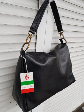 Женская сумка Vezze, Италия, Натур. кожа

Размеры: длина 37см , высота 26см, ш. . фото 4