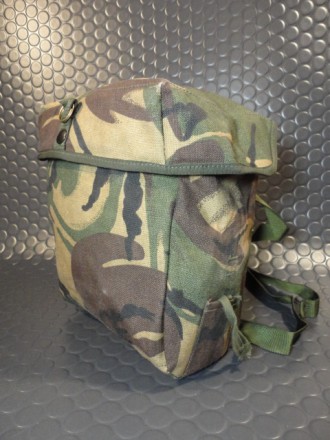 Оригинальная противогазная сумка армии Великобритании.

Изготовлена из ОЧЕНЬ п. . фото 8