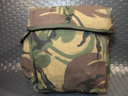 Оригинальная противогазная сумка армии Великобритании.

Изготовлена из ОЧЕНЬ п. . фото 2
