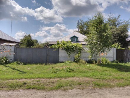 Дом в с. Локнистое Менского р-на, Черниговской области, в 27 км от Чернигова. До. . фото 2