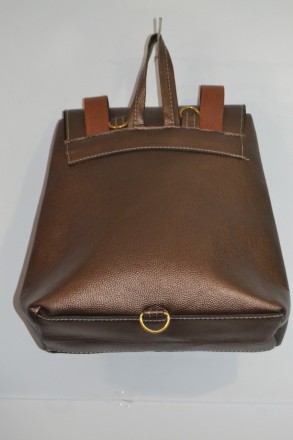 модный бронзовый рюкзачёк,спереди украшает молния,застёжка на магнит. . фото 3