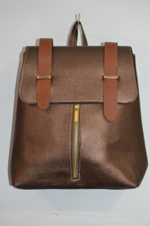 модный бронзовый рюкзачёк,спереди украшает молния,застёжка на магнит. . фото 2