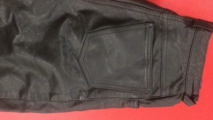 Нові шкіряні брюки чорного кольору.Верхня частина на підкладці.Якісна м‘яка шкір. . фото 4