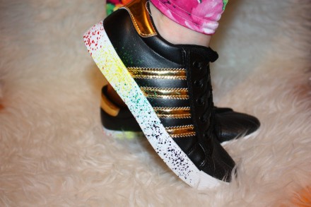 Кеды Adidas Superstar Graffiti Черные с золотом. Очень качественная реплика!!! Э. . фото 9