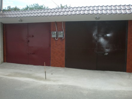 Продам гараж на охраняемой стоянке "Простор".
20 кв.м. кирпич-бетон, подвал под. Малиновский. фото 2