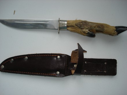 Ножи немецкой фирмы Rostfrei, с козьей ножкой (шерсть на ножке повреждена молью). . фото 5