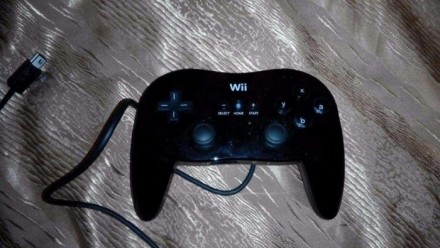 Приставка Nintendo Wii (зарядка, пульты, джойстик, руль, пистолет и ракетки в ко. . фото 6