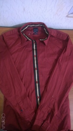 Продам новую мужскую рубашку производства Турция. Размер М. Цвет темно-бордовый.. . фото 2