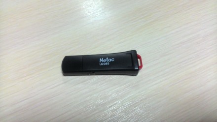 Продается флешка Netac U208S с возможностью включения защиты. В включенном полож. . фото 2