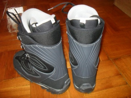 В отличном состоянии ботинки ESCAPE ( Италия ) , 41-42 размер - по стельке 26,5-. . фото 9