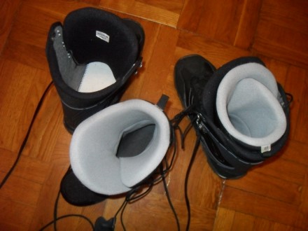В отличном состоянии ботинки ESCAPE ( Италия ) , 41-42 размер - по стельке 26,5-. . фото 3