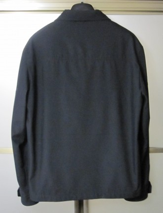 Куртка VD one Видиван в хорошем состоянии.
Размер: 48-50 (М)
Длинна: 67см
Пол. . фото 3
