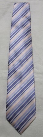 Галстук с полосками
Материал: шёлк
Длина: 155см
Ширина в конце галстука: 10см. . фото 3