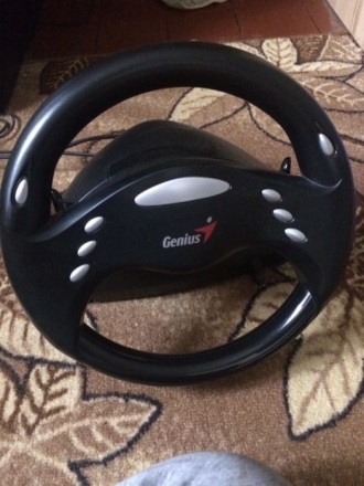 Игровой руль и педали от Genius. Модель:Speed Wheel Выворот руля 45 градусов,за . . фото 2