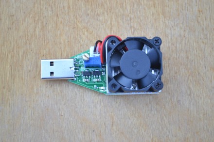 USB электронная нагрузка с вентилятором, регулировка тока, 15 Вт

Нагрузка пре. . фото 6