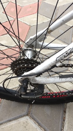 Отличный велосипед, супер легкая алюминиевая рама, качественное японское оборудо. . фото 7