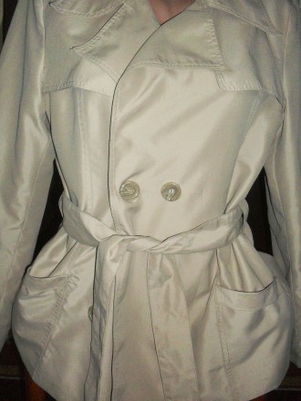 Куртка-ветровка беж,ткань-плащевка,новая, одета пару раз,указан размер 14,но иде. . фото 3