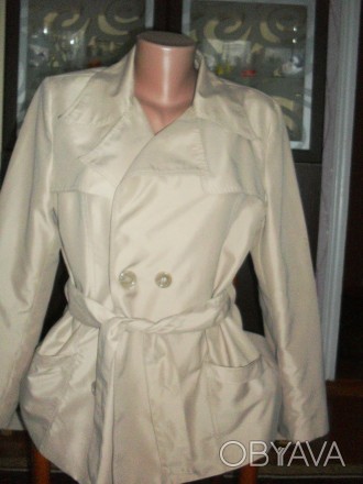 Куртка-ветровка беж,ткань-плащевка,новая, одета пару раз,указан размер 14,но иде. . фото 1