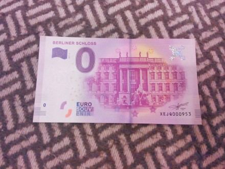 Банкнота 0 евро выпущена официально государством ( в часности Германия) в 2017 г. . фото 2