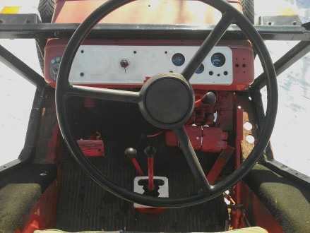 Трактор Т-25. 1992р. випуску. Задні колеса широкі, каркас кабіни від ЮМЗ. Є прав. . фото 6