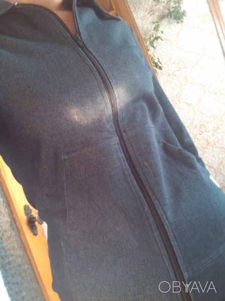 Продам женский джинсовый плащ, на размер 46-48, приталенный, на молнии, длина- ч. . фото 1