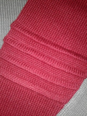 Брендовий светер у ідеальному стані без будь-яких нюансів.
Виробництво - Гонг К. . фото 6
