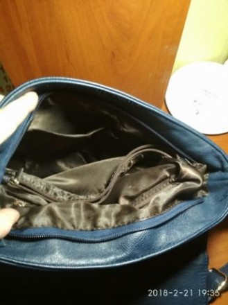 Молодёжная сумка б/у
Состав: искусственная кожа
темно-синего цвета
сумка на м. . фото 4