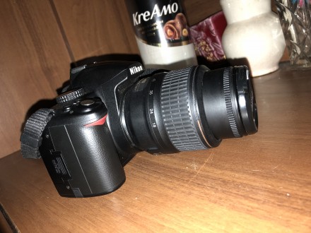 Продам Nikon D3000 kit 18-55 
Фотоаппарат в идеальном состоянии . 
Продаю по н. . фото 3