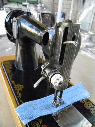 Продам "неубиваєму"швейну машинку аналог славетного Зінгера-Подольська клас 2М.С. . фото 3