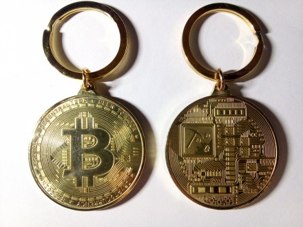 Брелок на ключи в виде монеты BITCOIN.
Прекрасный подарок для тех кто занимаетс. . фото 5