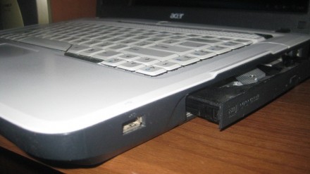 Продам отлично-работающий ноутбук ACER. Ноутбук использовался исключительно у оф. . фото 4