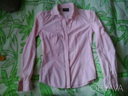 Продам приталеную рубашечку светло- розового цвета. Замеры: плечи 36см, рукава 5. . фото 1