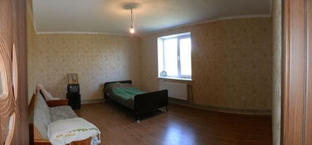 Обменяю большой двухэтажный дом в районе Александровки на 2-х комнатную квартиру. . фото 2