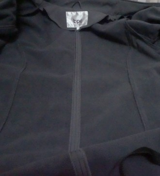 Новая куртка ,66 р
длина куртки  80 см,
длина рукава  63 см, 
ширина в груди . . фото 3