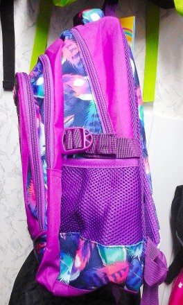 Очень красивый школьный рюкзак для девочек начальных классов, изготовлен из  пло. . фото 3
