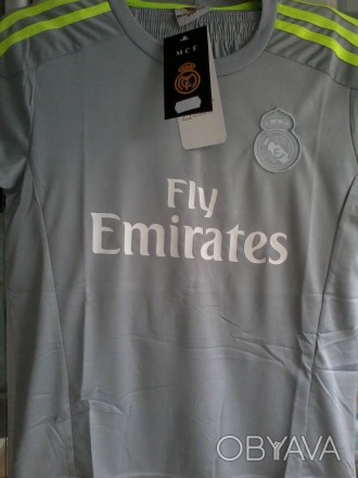Форма футбольная футболка и шорты Реал серая размер( s)или 40-42. Замеры---футбо. . фото 1