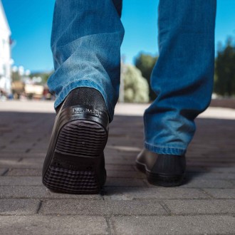 За последние годы резиновые сапоги стали неотъемлемой частью обуви для многих лю. . фото 6