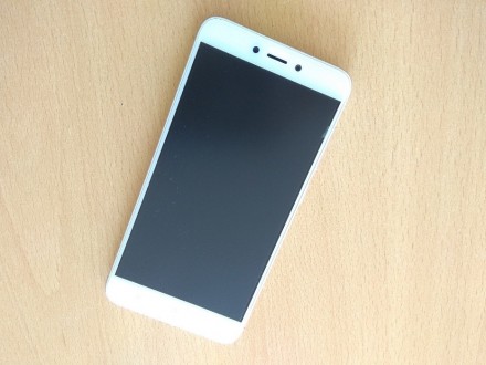 Смартфон Xiaomi Redmi 4X 2/16GB, новий (грудень 2017р.), розмов - менше 5 хвилин. . фото 4