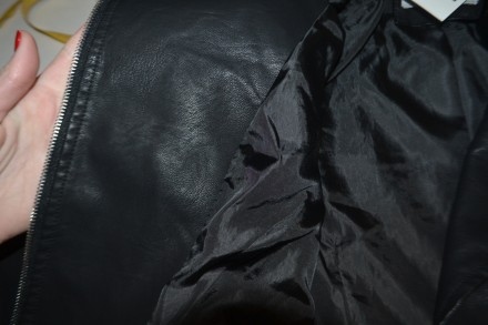 Дуже стильна курточка (шкірзамінник) бренду "Glo-Story".
Привезено з Венгрії. Ш. . фото 13
