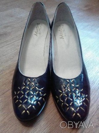 Новые, не ношеные туфли женские, длина стельки 25,5 см. Цвет темно коричневый ил. . фото 1